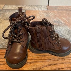 Carters Toddler Boots size 5